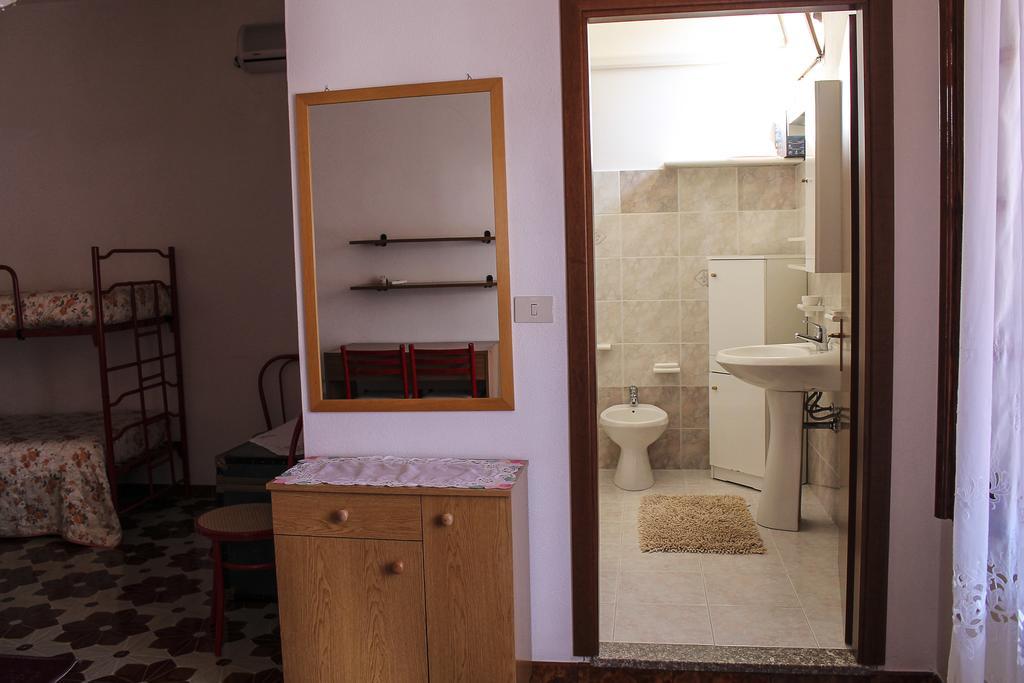 Agriturismo Perdaba Βίλα Fluminimaggiore Δωμάτιο φωτογραφία